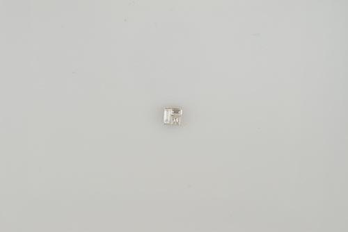 PENDENTIF OR GRIS 750/00 1.14g DIAMANT