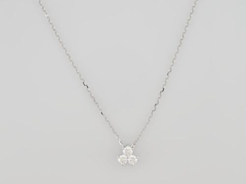 COLLIER OR GRIS 750/00  DIAMANT D0.26(3) G2.19